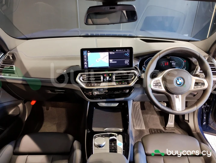 BMW iX3 Синий