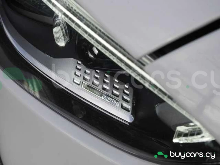 Mercedes C-class White