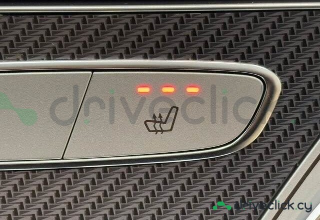 Mercedes EQC Black