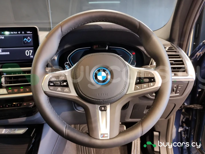 BMW iX3 Синий