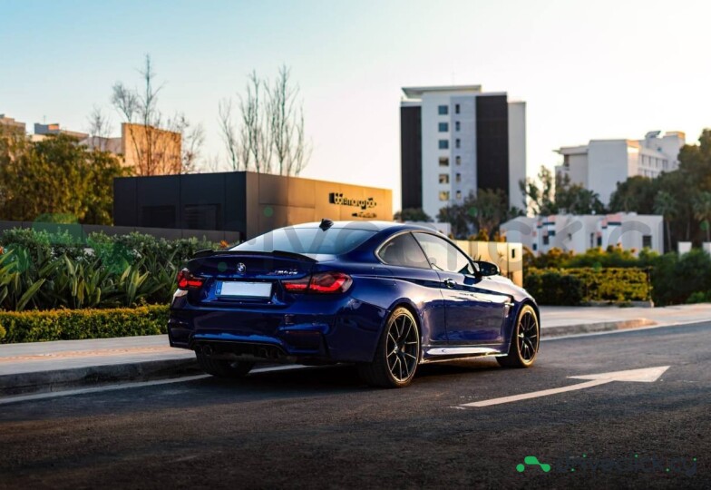 BMW M4 Синий