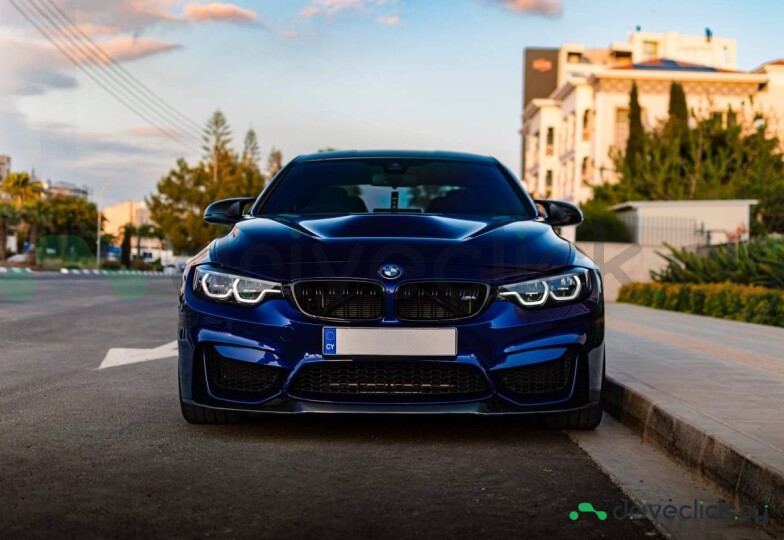BMW M4 Синий