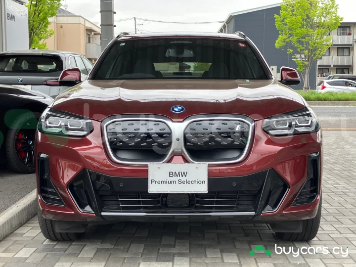 BMW iX3 Красный