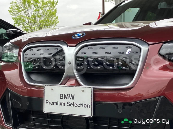 BMW iX3 Красный