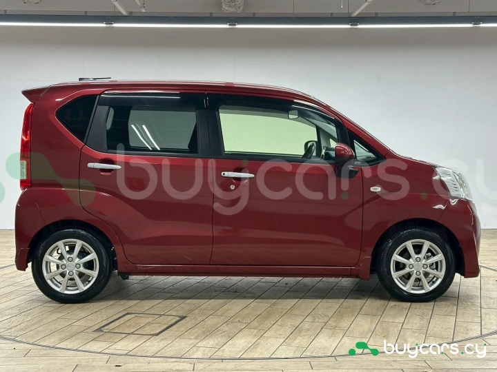 Subaru Stella Красный