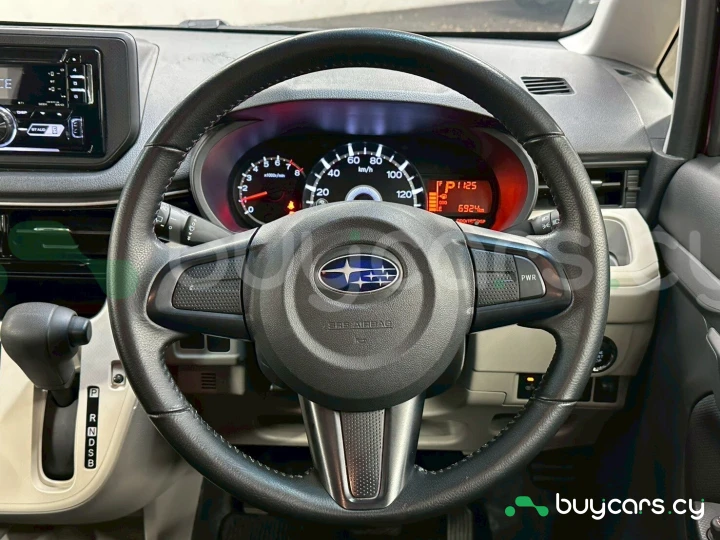 Subaru Stella Красный