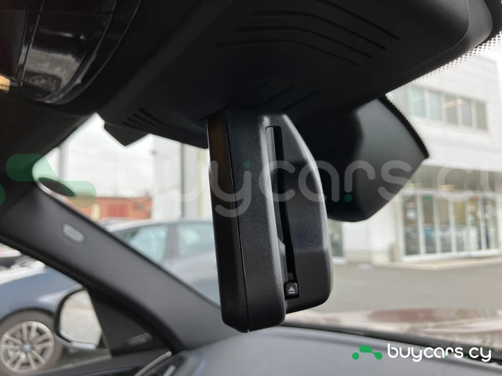 BMW iX3 Красный