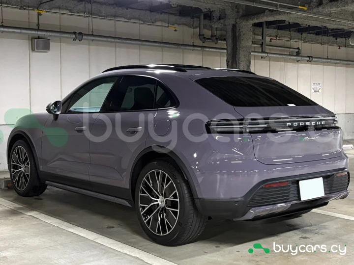 Porsche Macan Фиолетовый