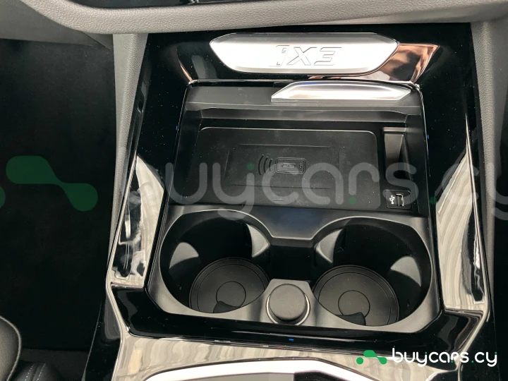 BMW iX3 Красный