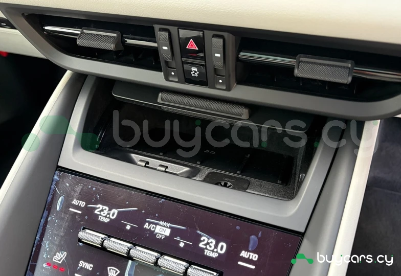 Porsche Macan Фиолетовый