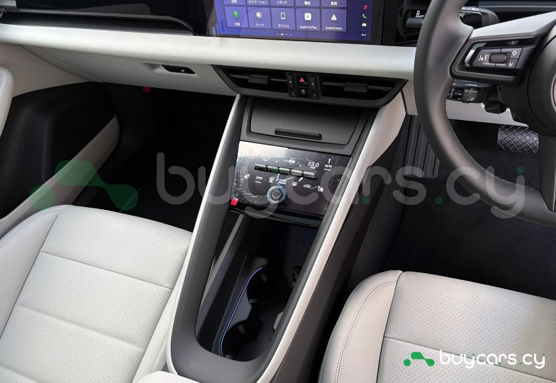 Porsche Macan Фиолетовый