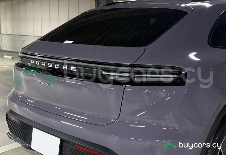 Porsche Macan Фиолетовый