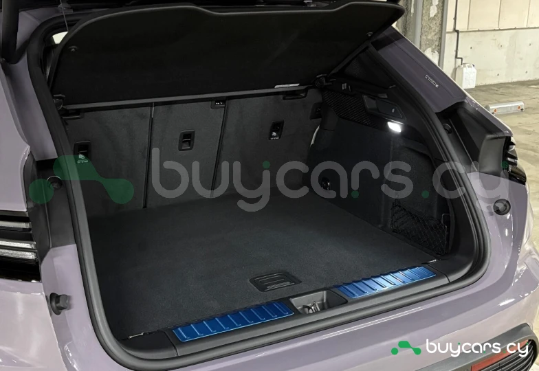 Porsche Macan Фиолетовый