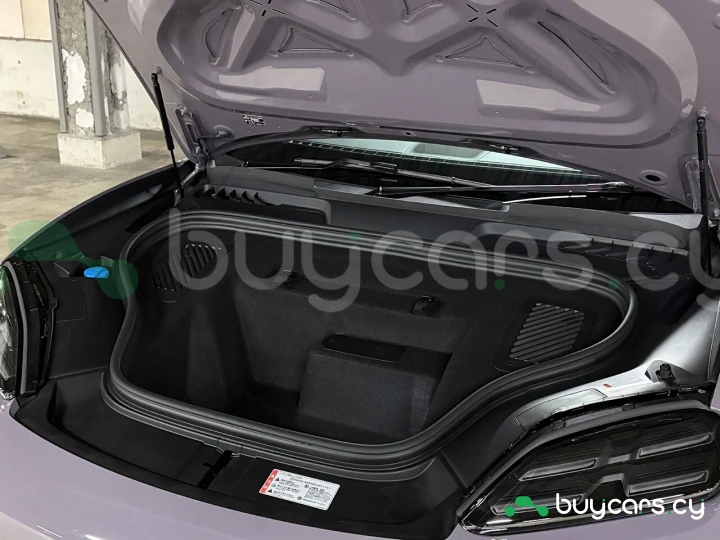 Porsche Macan Фиолетовый