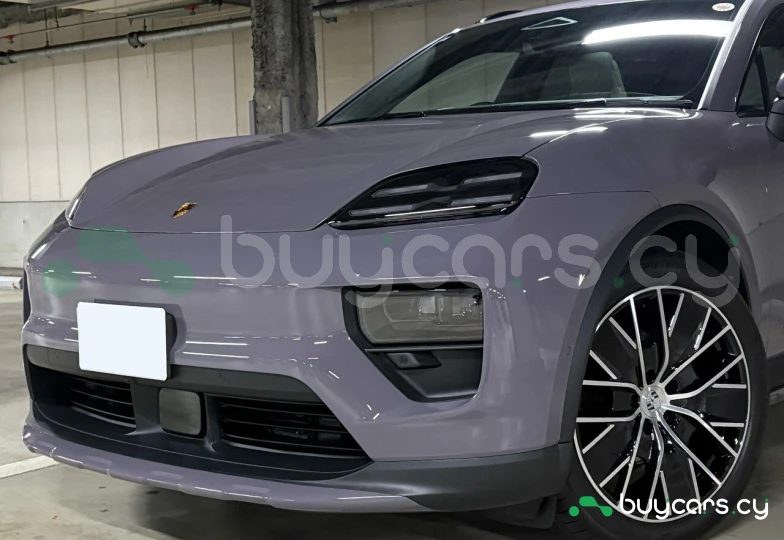 Porsche Macan Фиолетовый