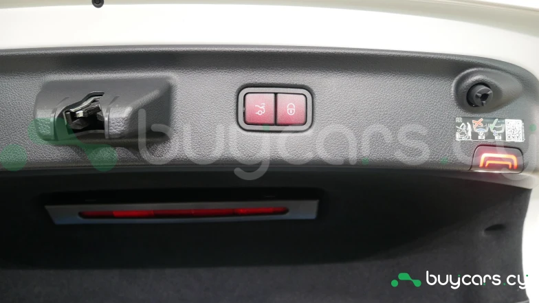 Mercedes S class White