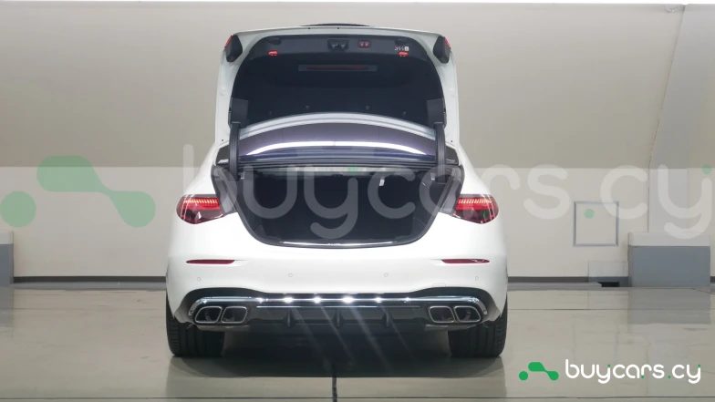 Mercedes S class White