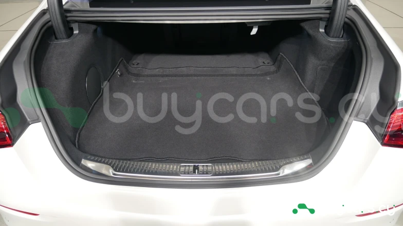 Mercedes S class White