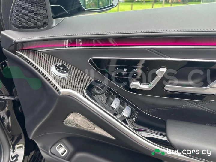 Mercedes S-class Black