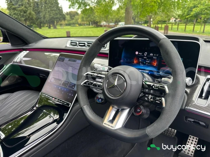 Mercedes S-class Black