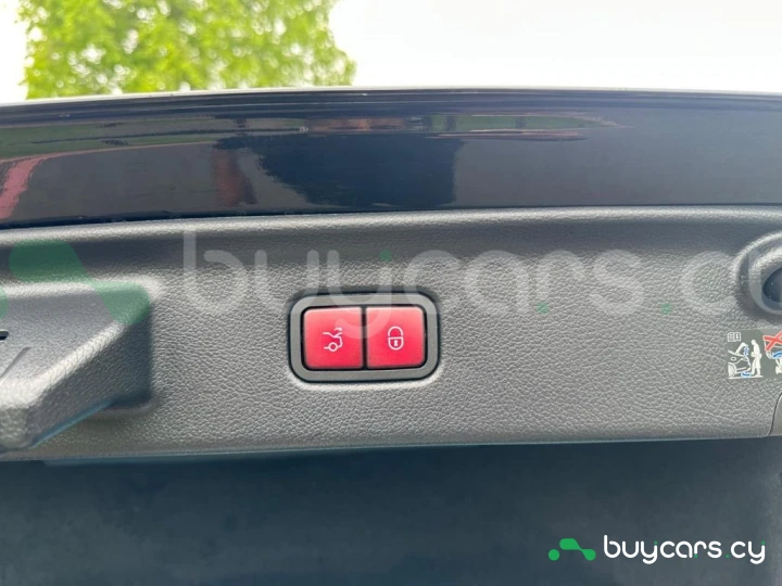 Mercedes S-class Black