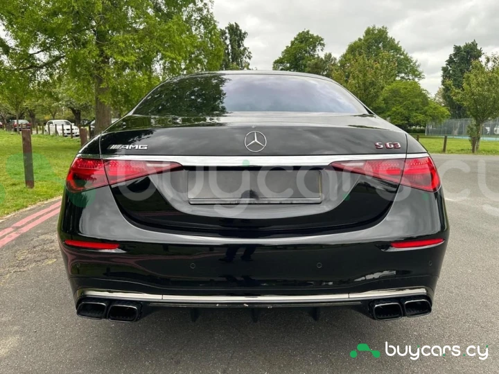 Mercedes S-class Black