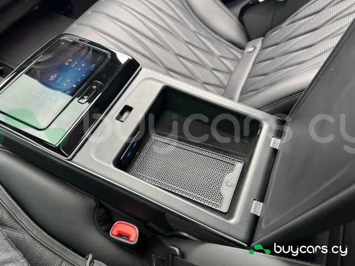 Mercedes S-class Black