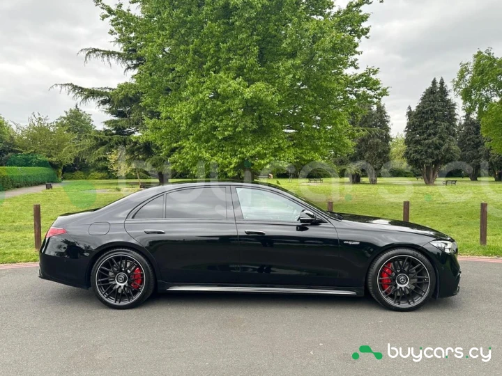 Mercedes S-class Black