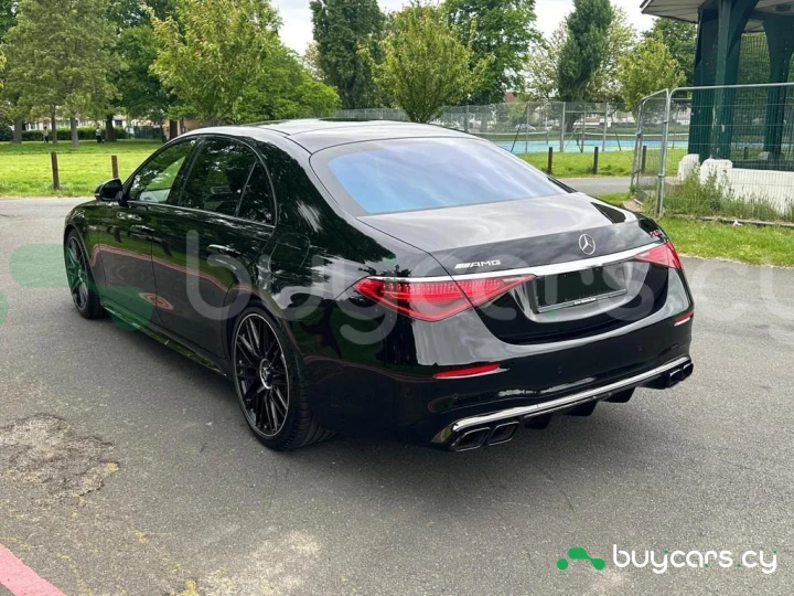 Mercedes S-class Black