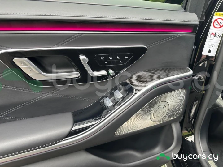 Mercedes S-class Black