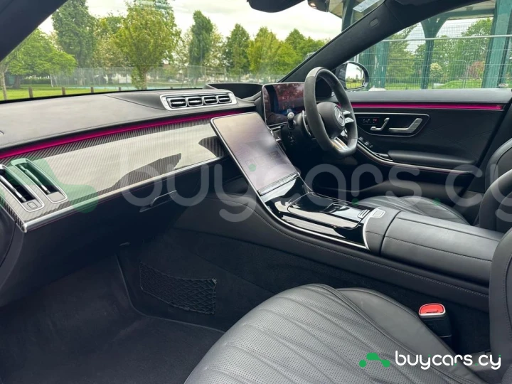 Mercedes S-class Black