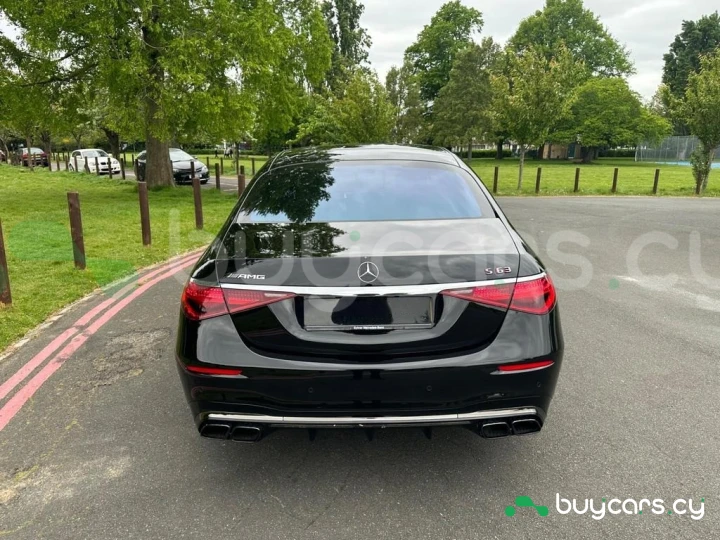 Mercedes S-class Black