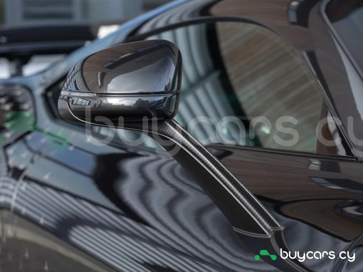 Mercedes AMG ONE Черный