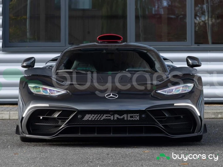Mercedes AMG ONE Черный