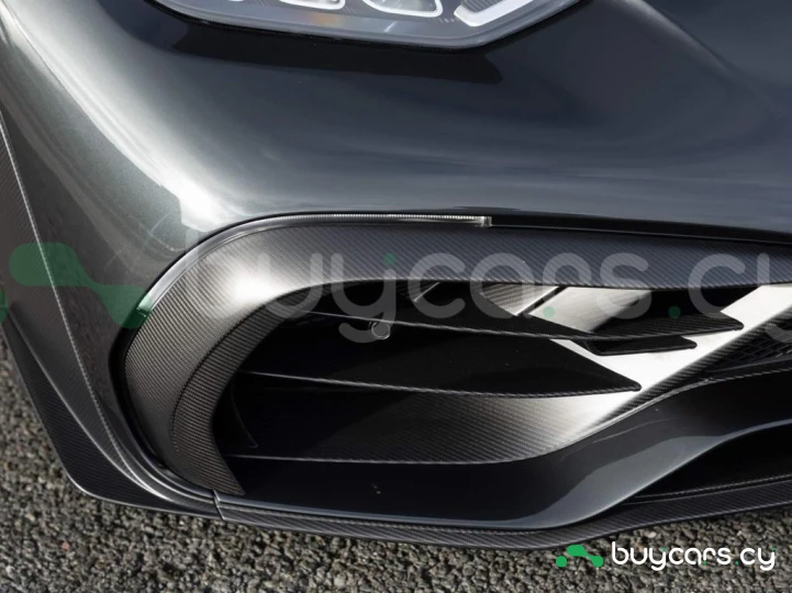 Mercedes AMG ONE Черный