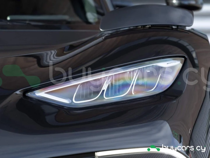 Mercedes AMG ONE Черный