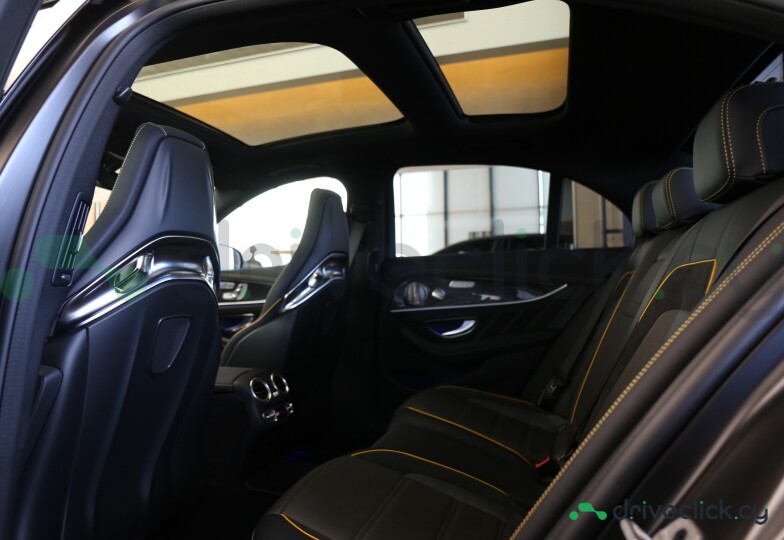 Mercedes E-class Black