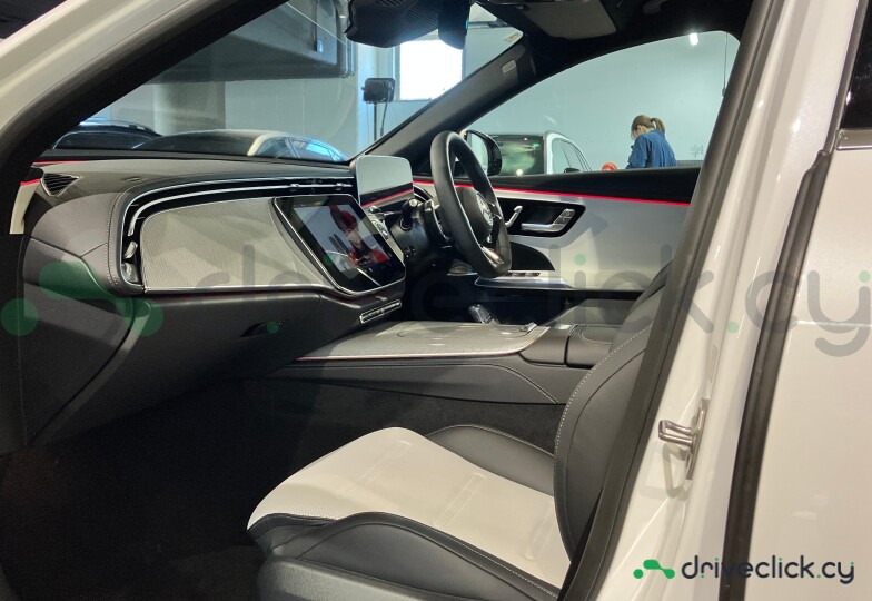 Mercedes E-class Белый