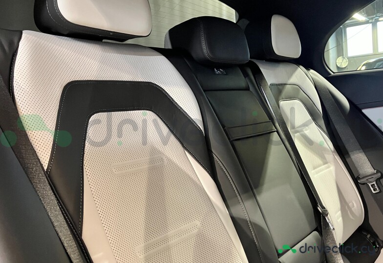 Mercedes E-class Белый