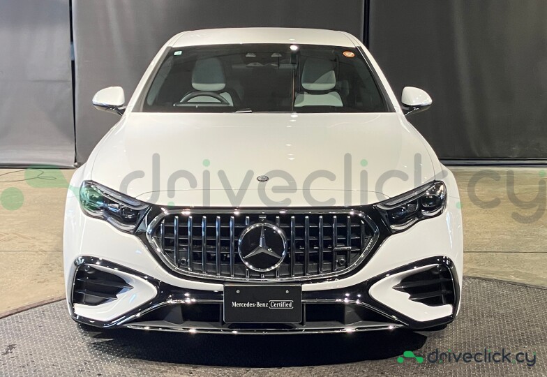 Mercedes E-class Белый