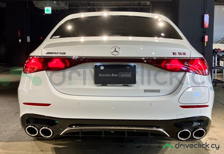 Mercedes E-class Белый