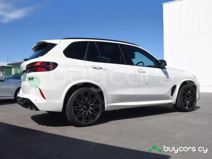BMW X5 M Белый
