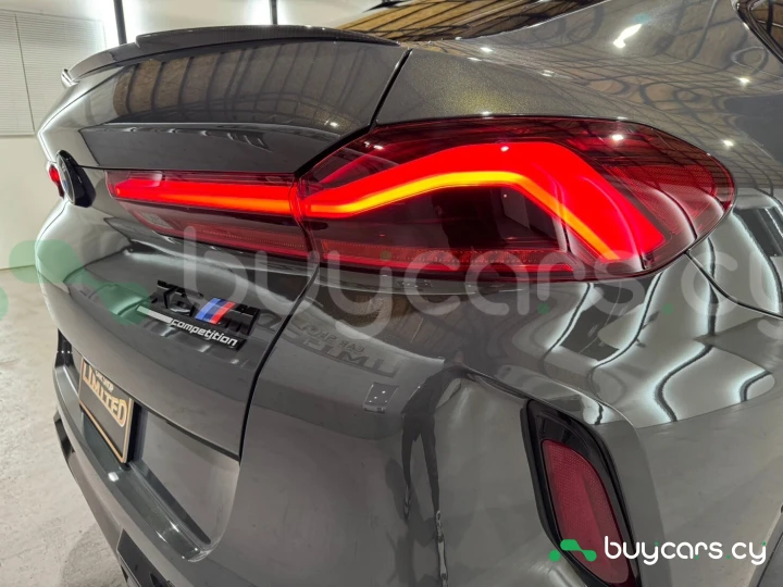 BMW X6 M Серый