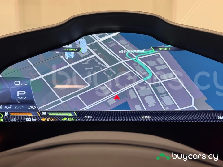 Ferrari SF90 Spider Белый