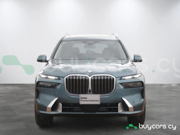 BMW X7 Blue