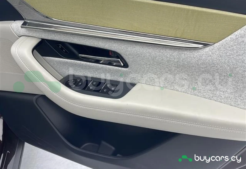 Mazda CX-80 Dark red