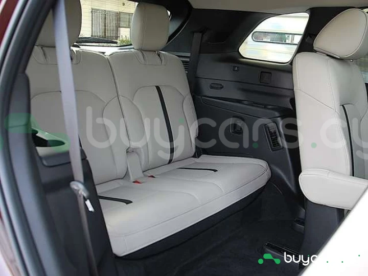 Mazda CX-80 Темно-красный