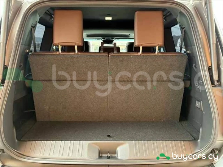 Toyota Land Cruiser 250 Серый