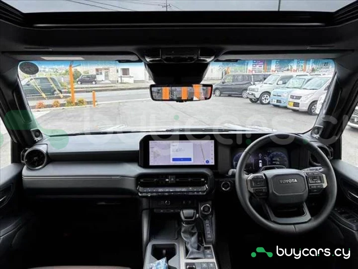 Toyota Land Cruiser 250 Серый