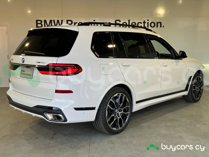 BMW X7 White